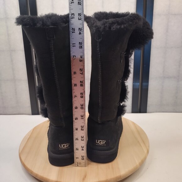 UGG Bailey Button Triplet II Black Sheepskin Shearling Boots Women US 7 - Picture 8 of 16